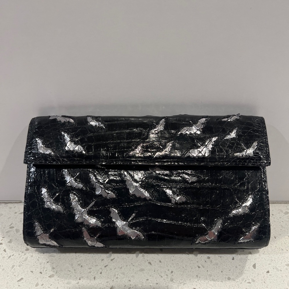 RARE Nancy Gonzalez Black Alligator Crocodile metallic Flap Over Clutch Bag